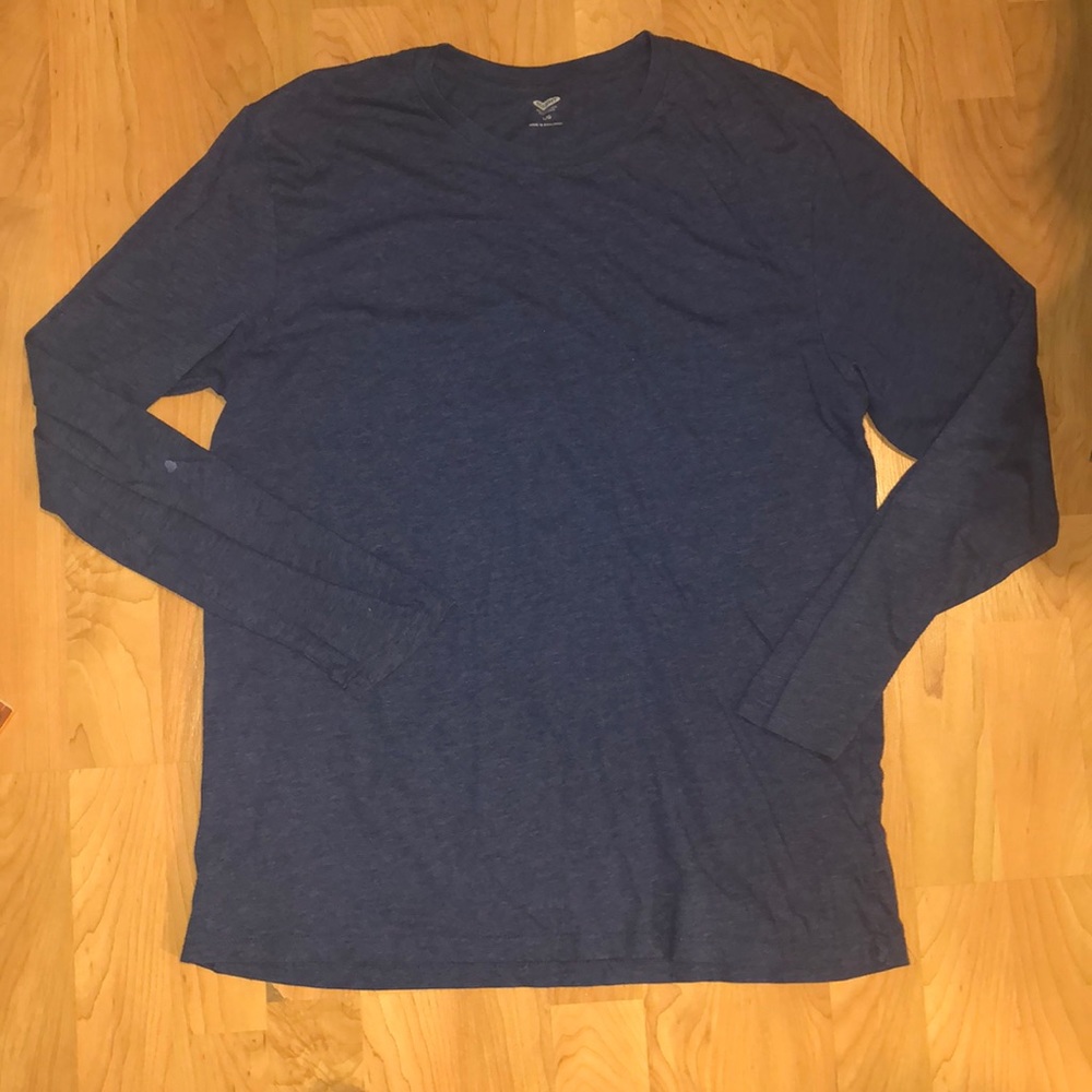 Long sleeve blue Old Navy T-shirt